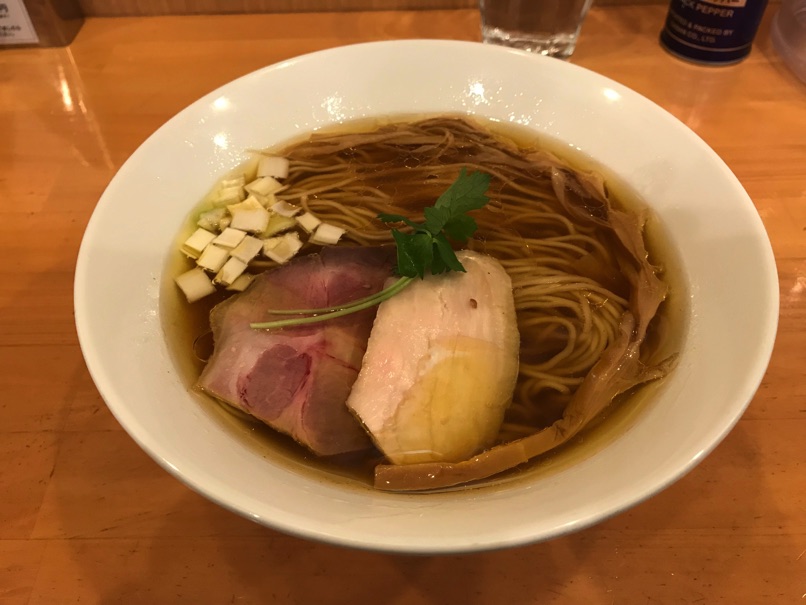 【はや川】福岡で旋風を起こす「地鶏醤油らーめん」 上品な旨味が胃袋わしづかみでした！